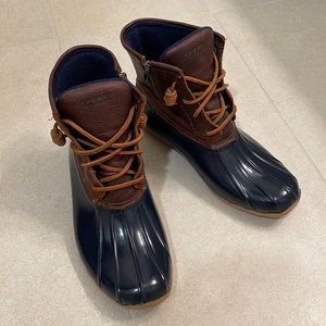 Sperry Saltwater Duck Boot Tan/Navy